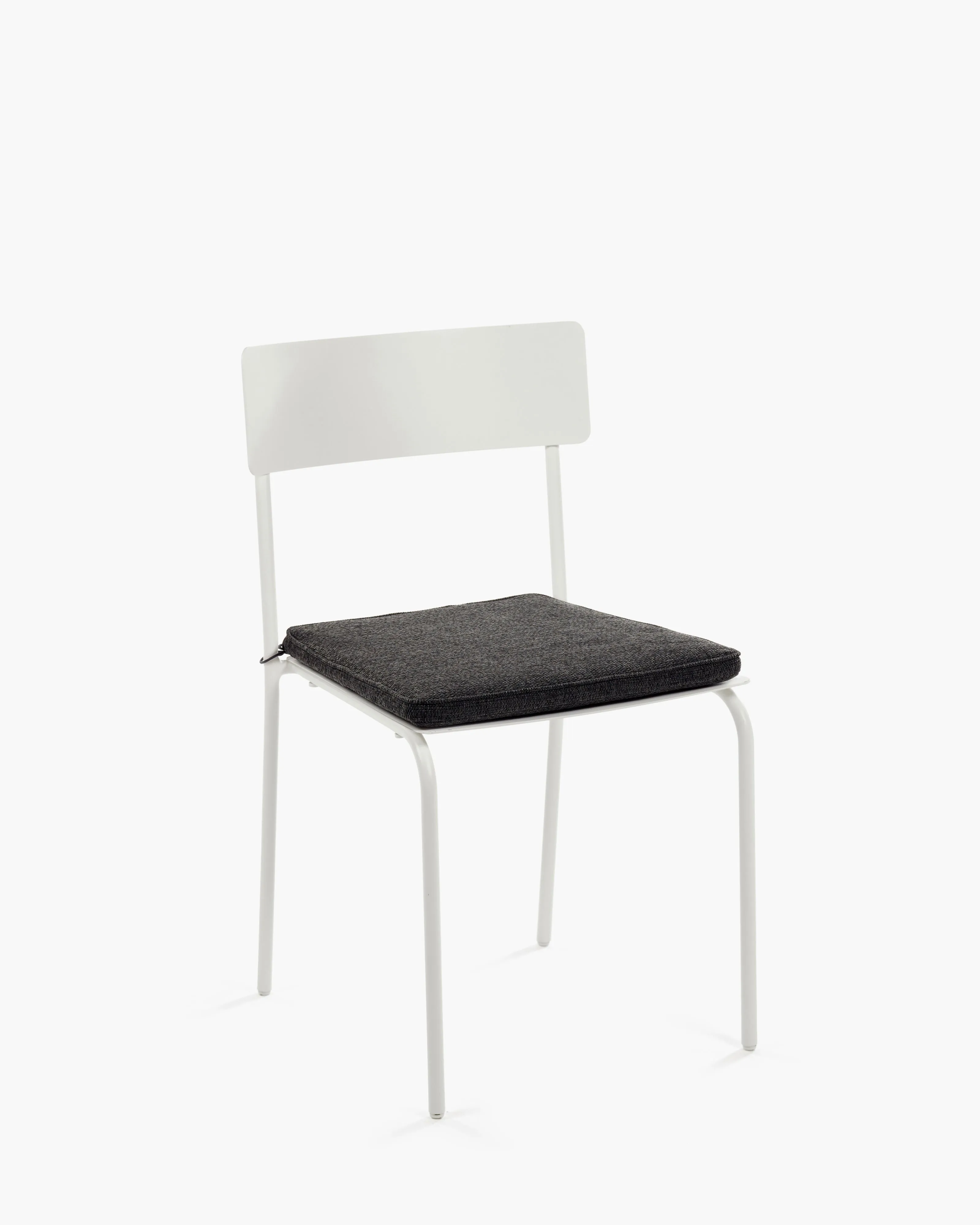 Chair S without armrests aluminium sand August