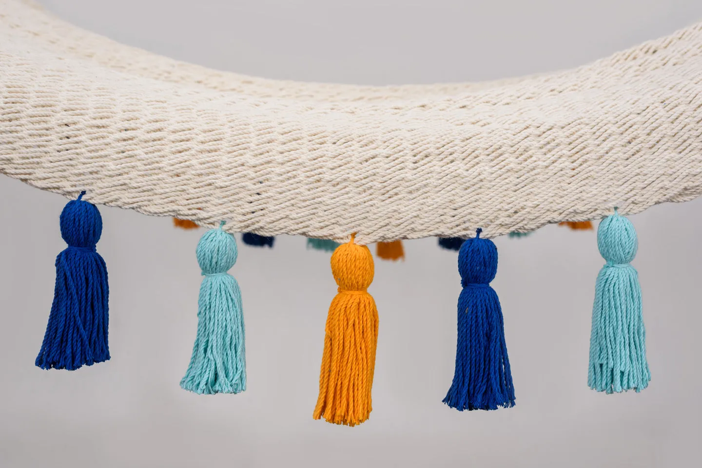 Deluxe Natural Cotton Hammock with Hue Inspired Tassels (Wooden Bar)