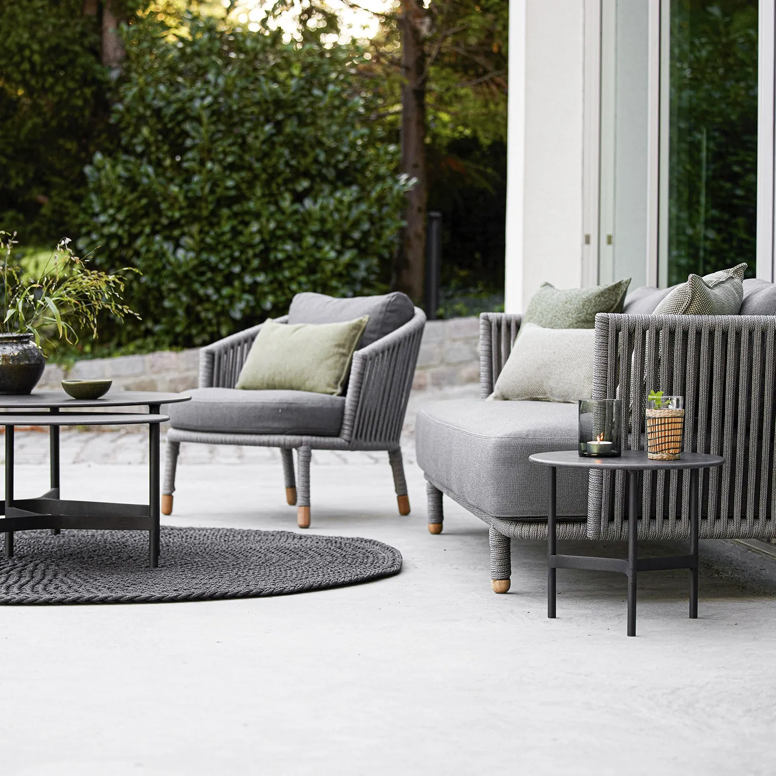Moments Outdoor Lounge Chair