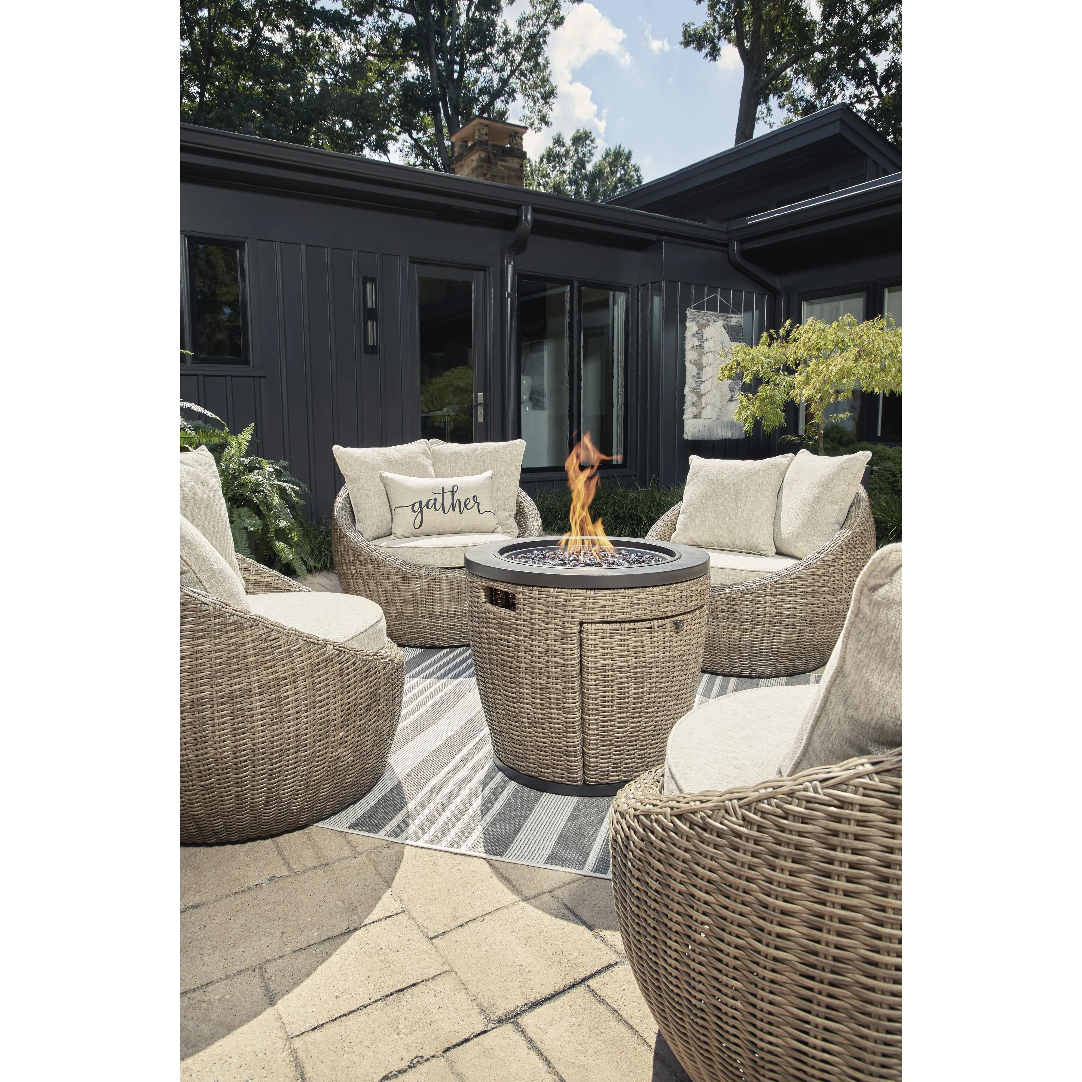 Signature Design by Ashley Danson P505-821 Swivel Lounge with Cushion
