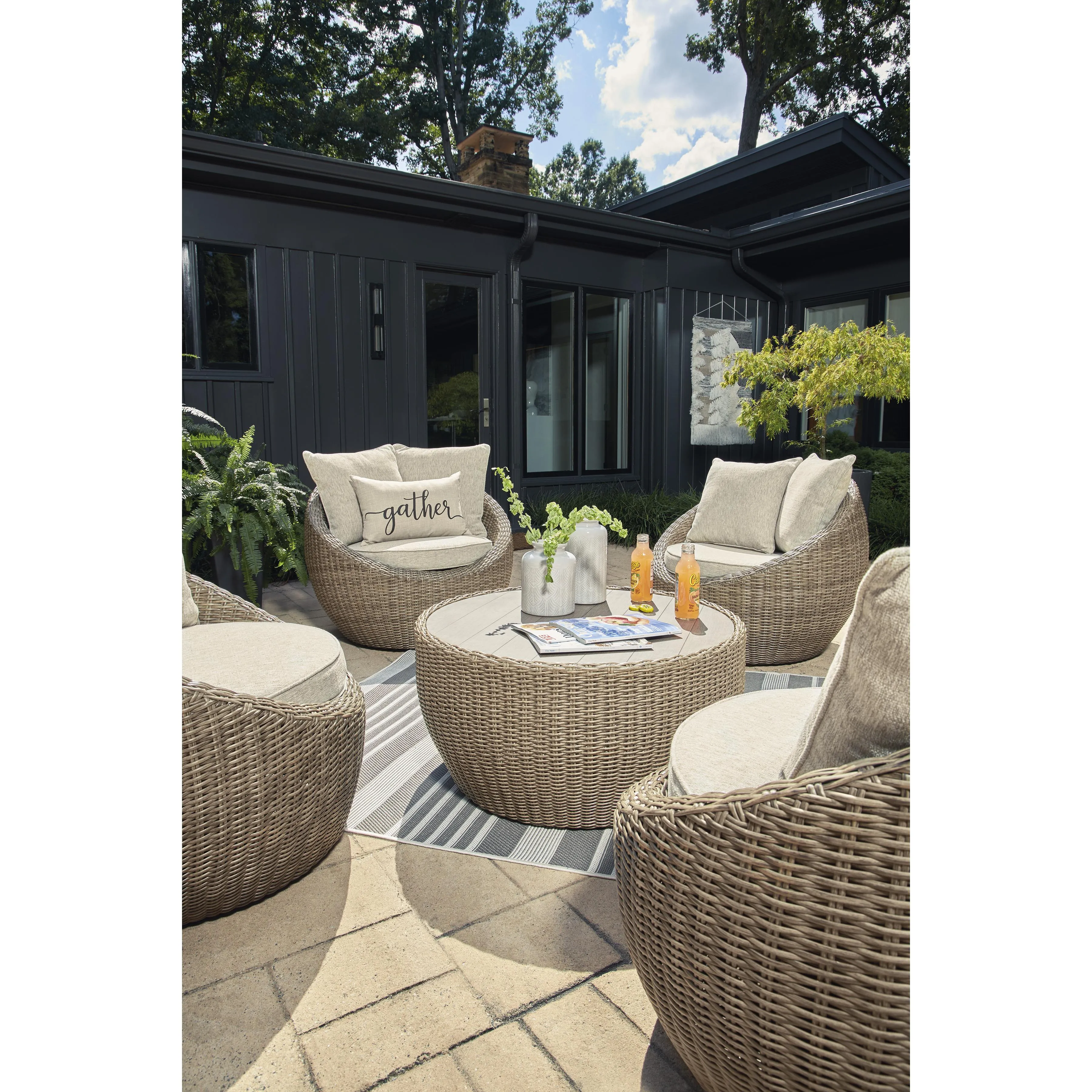 Signature Design by Ashley Danson P505-821 Swivel Lounge with Cushion
